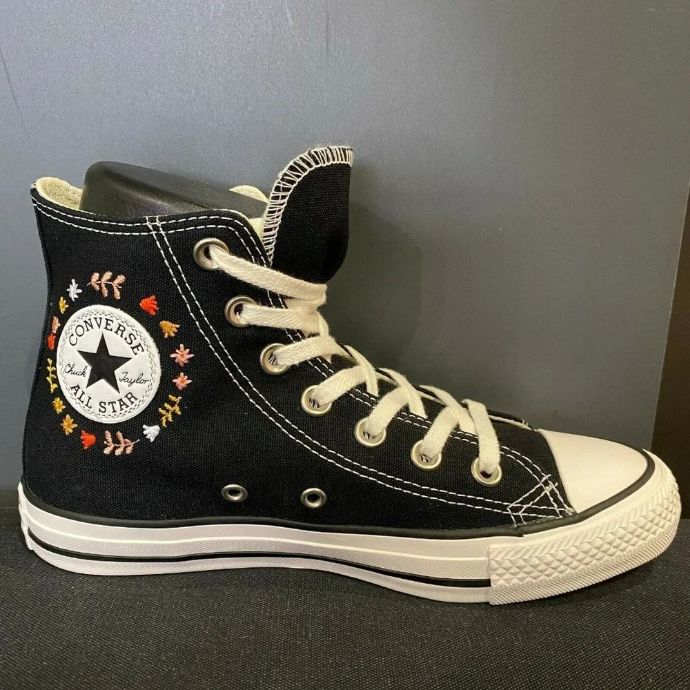 New Women's Converse CTAS 'It's Okay To Wander' - Picture 1 of 4